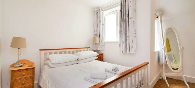 Lodge by River Wye with Private River Access图片