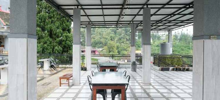 红多兹Plus酒店-近史莱克塔2号游乐园(RedDoorz Plus Near Taman Rekreasi Selecta 2)图片