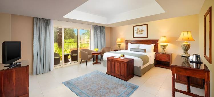 哈姆拉村酒店(Al Hamra Village Hotel)图片