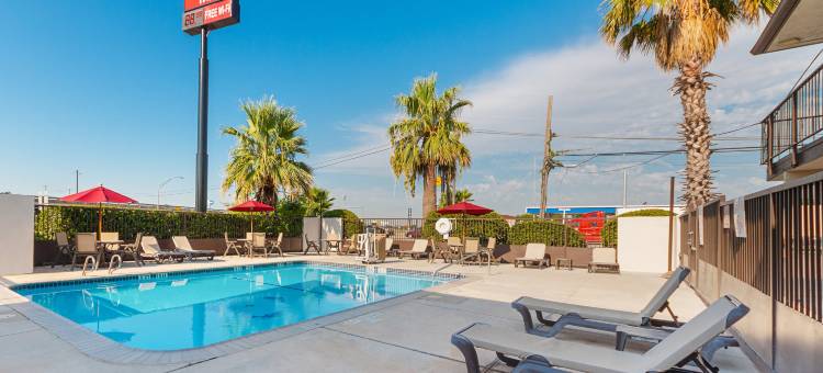 圣安东尼奥东红屋顶酒店 - 弗罗斯特银行中心(Red Roof Inn San Antonio E - Frost Bank Center)图片