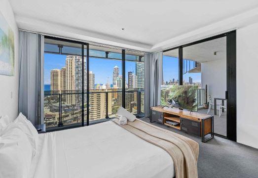 Circle on Cavill - Hosted by Coastal Letting Co. Hotel Overview