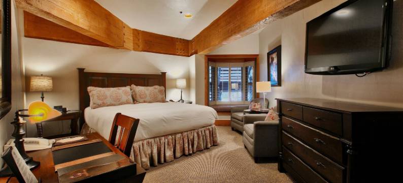 豪华四卧室联排别墅4号联排别墅由RedAwning(Luxury Four Bedroom Townhouse 4 Townhouse by Redawning)图片