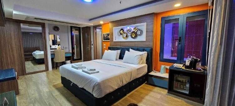 OYO 75592 蓝特尔公寓(OYO 75592 Blue Tel Residence)图片