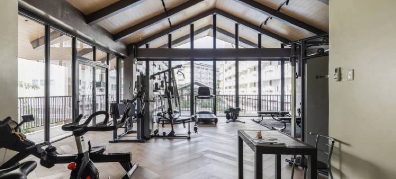 Stylish Condo 3-minutes to Airport, Poolview at Amani Grand Resort Residences图片