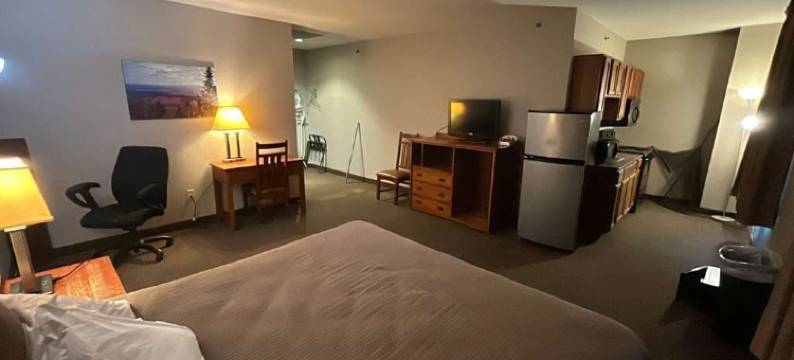 卡特吉愉夜酒店，靠近德拉姆堡(Pleasant Night Inn Carthage Near Fort Drum)图片