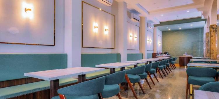 前一酒店梅西尔，泗水(Front One Hotel Mesir  Surabaya)图片