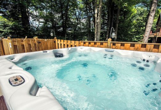 Midnight Dip Hotel Overview