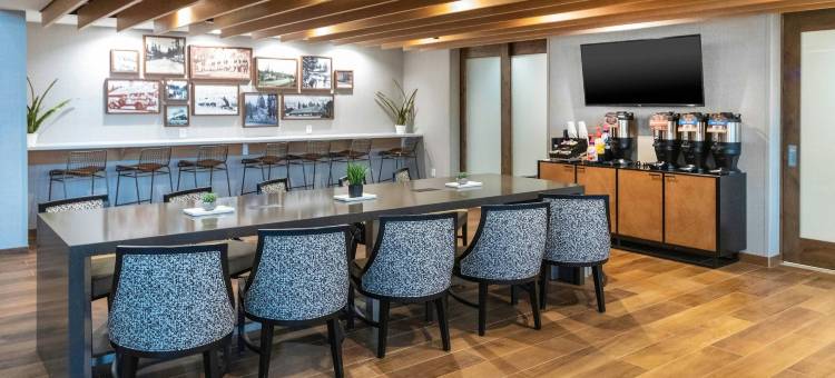 黄石公园-岛屿公园万豪SpringHill Suites 酒店(SpringHill Suites Island Park Yellowstone)图片