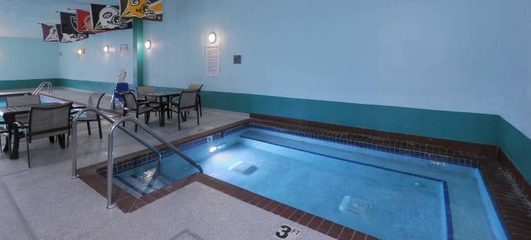 格林贝体育场区品质酒店(Quality Inn Stadium Area Green Bay Stadium)图片