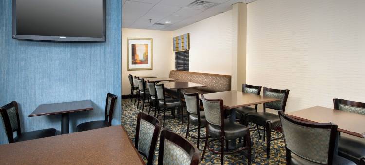 华盛顿BW花园道智选假日酒店(Holiday Inn Express WASHINGTON DC - BW PARKWAY by IHG)图片