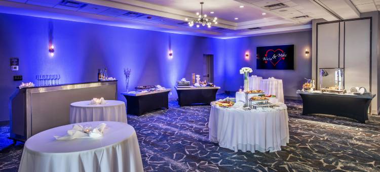 克兰伯里门罗镇希尔顿逸林酒店及度假村(DoubleTree by Hilton Monroe Township Cranbury)图片