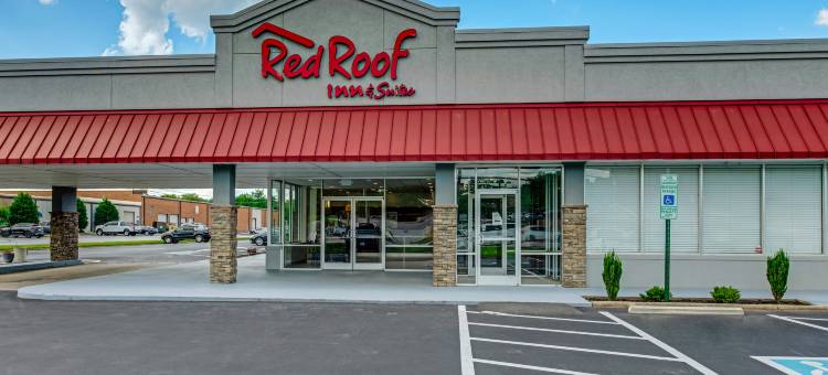 OYO 威尔克斯伯勒421号公路酒店(Red Roof Inn & Suites Wilkesboro)图片