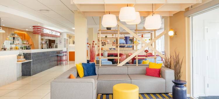 Holiday Inn Express 纳尼顿(Holiday Inn Express NUNEATON by IHG)图片