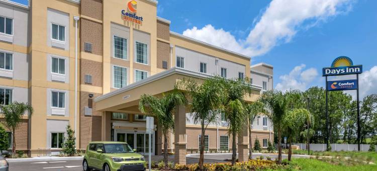 代托纳比奇市赛道舒适套房酒店(Comfort Suites Daytona Beach-Speedway)图片
