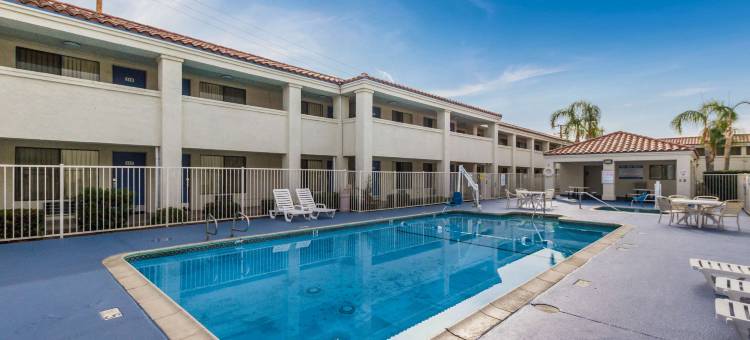 赫米特6号汽车旅馆(Motel 6 Hemet, CA)图片
