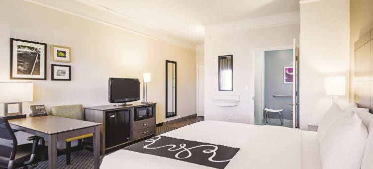 拉昆塔温德姆套房酒店酒-近奥斯汀多门(La Quinta Inn & Suites by Wyndham Austin Near the Domain)图片