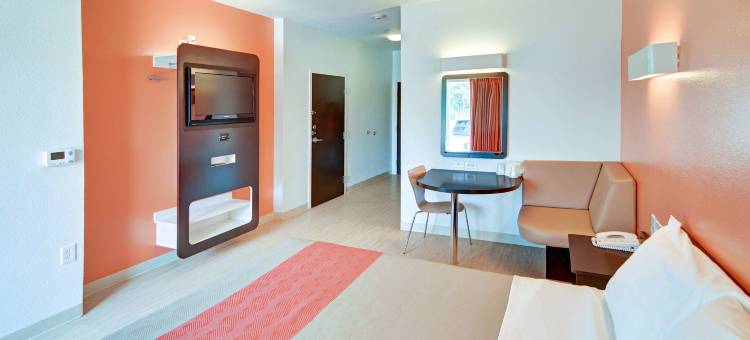 沃斯堡北湖赛道6号汽车旅馆(Motel 6 Roanoke, TX - Northlake - Speedway)图片