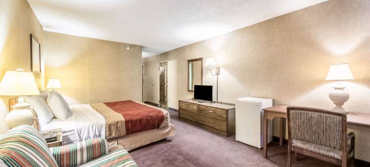 布雷纳德伊克诺旅馆(Econo Lodge)图片