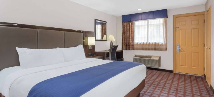 伍德伯里长岛戴斯酒店(Days Inn by Wyndham Woodbury Long Island)图片