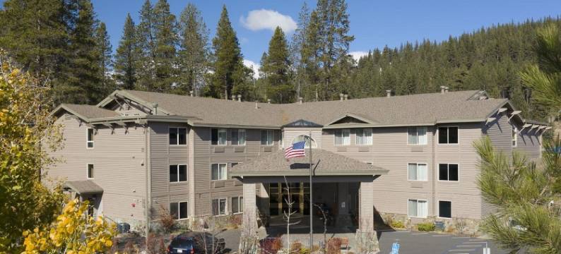 特拉基唐纳旅舍(Truckee Donner Lodge)图片