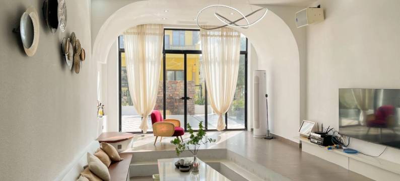 东山岛旗滨领海国际一抹悠蓝民宿(环岛路分店)图片