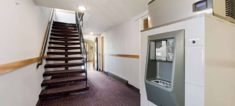 高速公路 217 号及 26 号西罗德威套房酒店(Rodeway Inn & Suites Hwy 217 & 26 W)图片