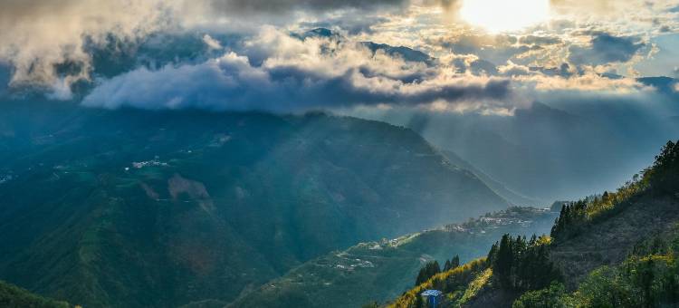 拉拉山和风山庄图片