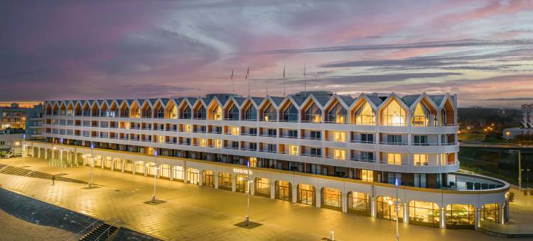 马洛莱班Radisson Blu豪华水疗酒店(Radisson Blu Grand Hotel & Spa, Malo-les-Bains)图片