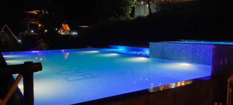 布朗斯通度假村(Brownstone Resort)图片