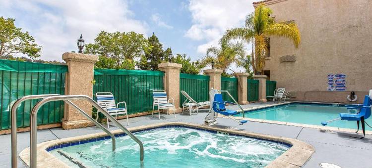 卡马里奥-奥克斯纳德凯艺套房酒店(Quality Inn & Suites Camarillo-Oxnard)图片