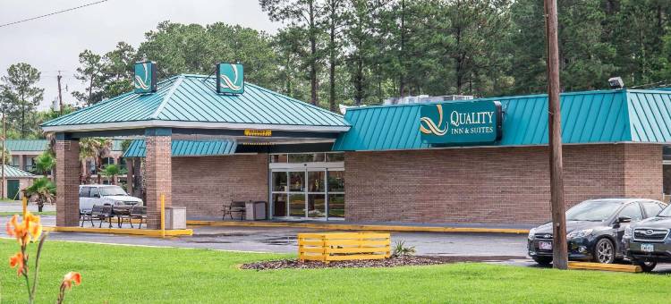 哈迪维尔凯艺套房酒店-萨凡纳北(Quality Inn & Suites Hardeeville - Savannah North)图片
