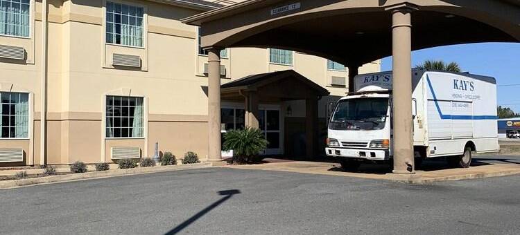 罗德威套房酒店(Rodeway Inn & Suites)图片