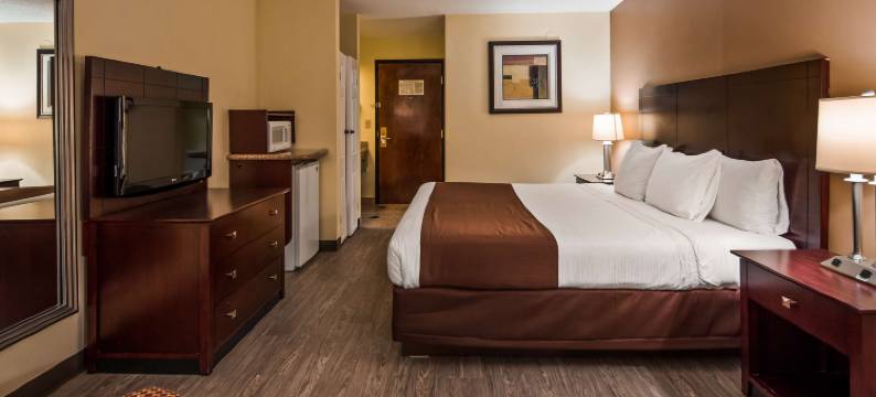 伯特纳克里德穆尔贝斯特韦斯特酒店(Best Western Butner Creedmoor Inn)图片