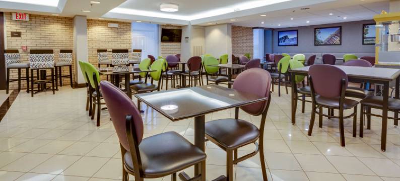 海蒂德鲁里套房酒店(Drury Inn & Suites Hayti Caruthersville)图片