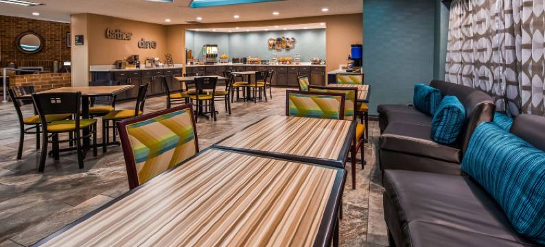 沃伦贝斯特韦斯特酒店(Best Western Warren Hotel)图片