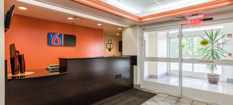 6号布里斯都汽车旅馆(Motel 6 Bristol, VA)图片