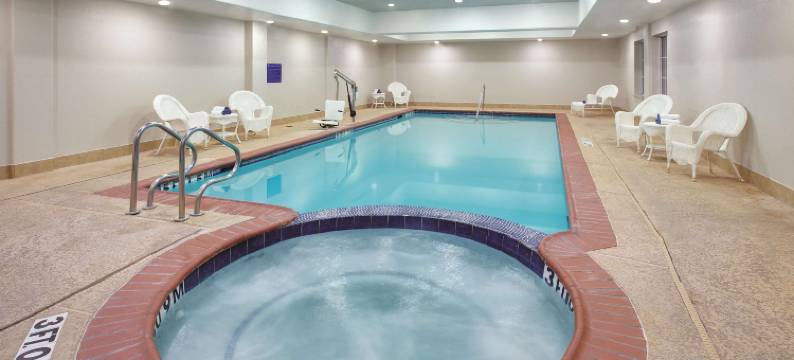 科西卡纳拉昆塔温德姆套房酒店(La Quinta Inn & Suites by Wyndham Corsicana)图片