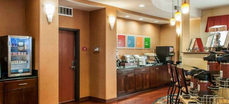 东盖洛普 66 号公寓及 40 号州际公路舒适全套房酒店(Comfort Suites Gallup East Route 66 and I-40)图片