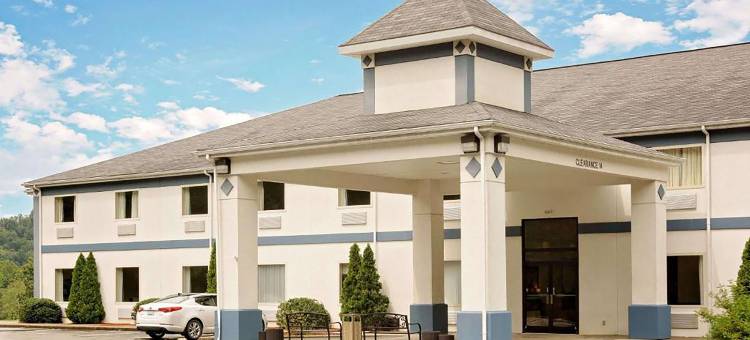 西自由市马格努森酒店(Magnuson Hotel West Liberty)图片
