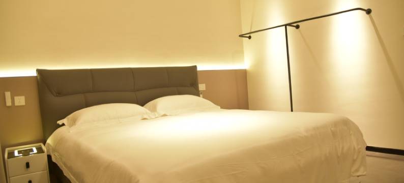 远行故事公寓(泉盛路分店)图片