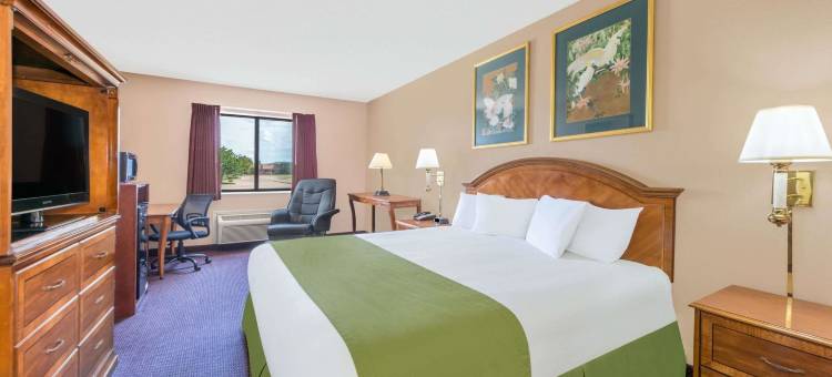 恩尼德温德姆呗盟酒店(Baymont by Wyndham Enid)图片