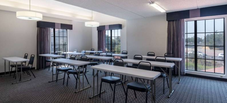 萨克拉门托北拉昆塔温德姆酒店(La Quinta Inn by Wyndham Sacramento North)图片