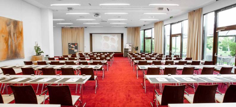 观园会议水疗酒店(Das Seepark Wörthersee Resort)图片