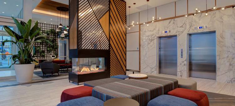 蒙特利尔中心希尔顿欢朋酒店(Hampton Inn by Hilton Montreal Downtown)图片