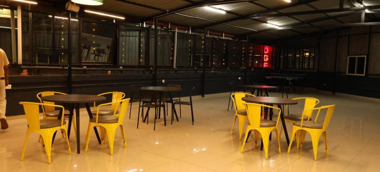 Aradhya旅馆Deralakatte(Hotel Aradhya Inn Deralakatte)图片