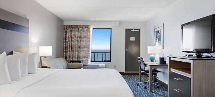 假日沙滩贝斯特韦斯特优质套房酒店(Best Western Plus Holiday Sands Inn  Suites)图片