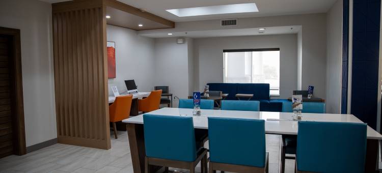 智选假日套房酒店中心 by IHG(Holiday Inn Express & Suites Center by IHG)图片