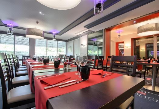 Hotel Inn Paris CDG AirportHotel Overview