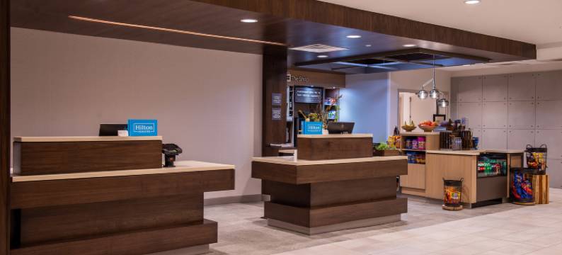 勘萨斯城机场希尔顿花园酒店(Hilton Garden Inn Kansas City Airport)图片