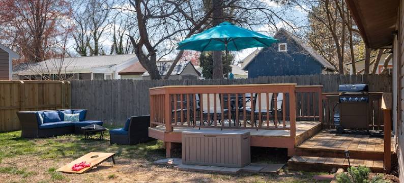 Midterm Rental Available-Firepit-Fireplace-Grill-1 m. to Town & Beaches图片